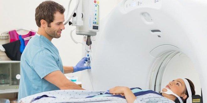 CT glave bezbolan je postupak koji otkriva ozljede lobanje i mozga