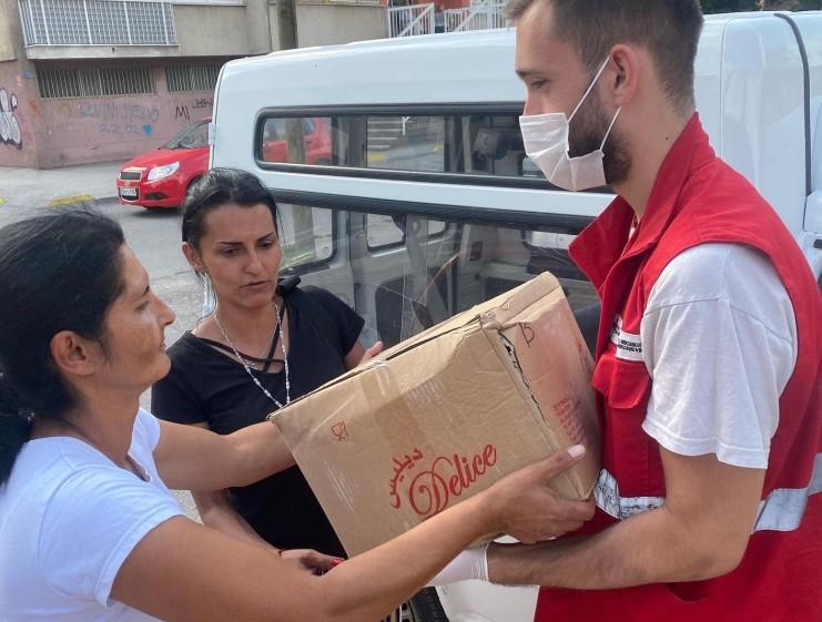 Crveni križ donirao hranu porodici kojoj je kuća izgorjela u požaru na Malti