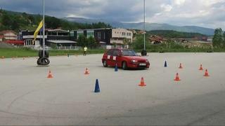 U Novom Travniku publika uživala u minijaturama vozača relija 
