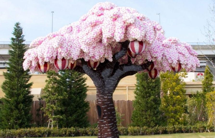 Veličanstveno trešnjino drvo od lego-kockica ušlo u Ginisovu knjigu rekorda