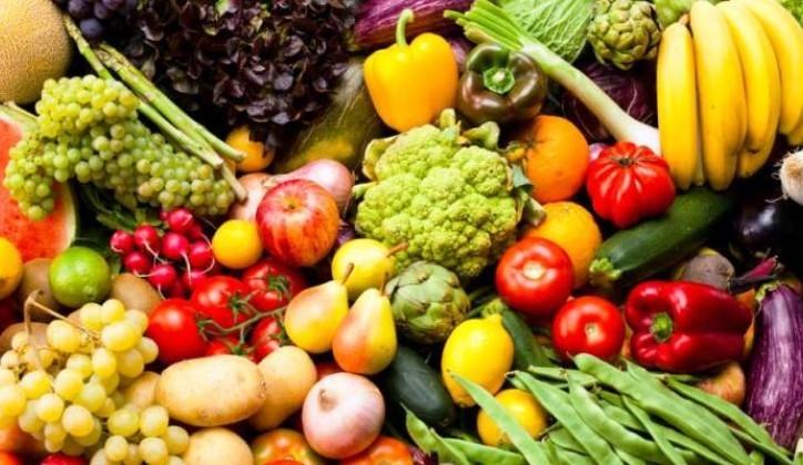 Voće i povrće samo proizvodi većinu pesticida