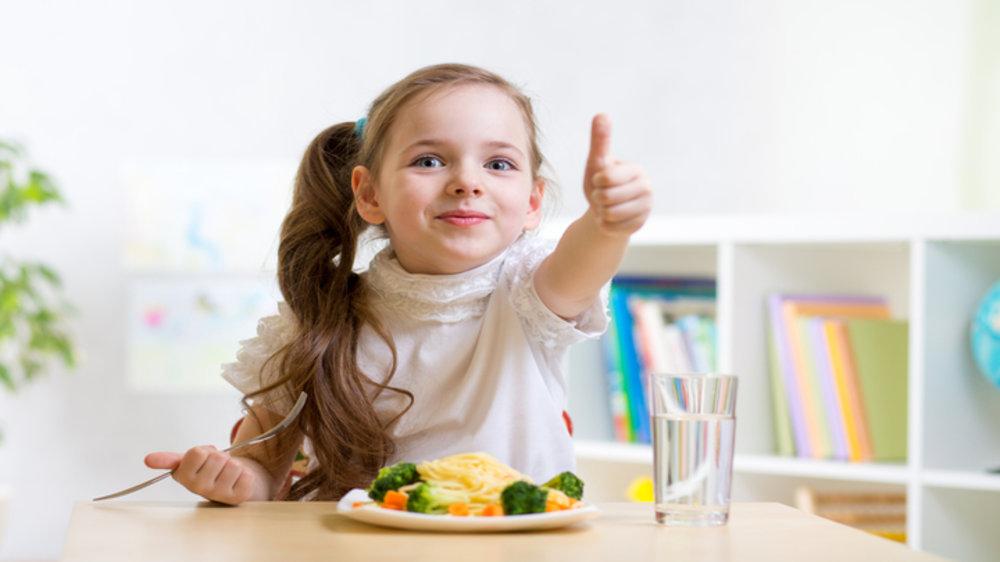 Kako usvojiti zdrave navike: Dijete voli ono što mama jede