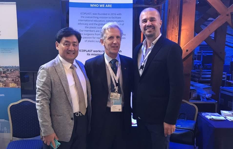Dr. Tea Kim, jedan od najboljih mikrohirurga svijeta, dr. Grejem Perks, predjsdnik Udruženja plastičnih hirurga Velike Britanije i prof. Karabeg - Avaz