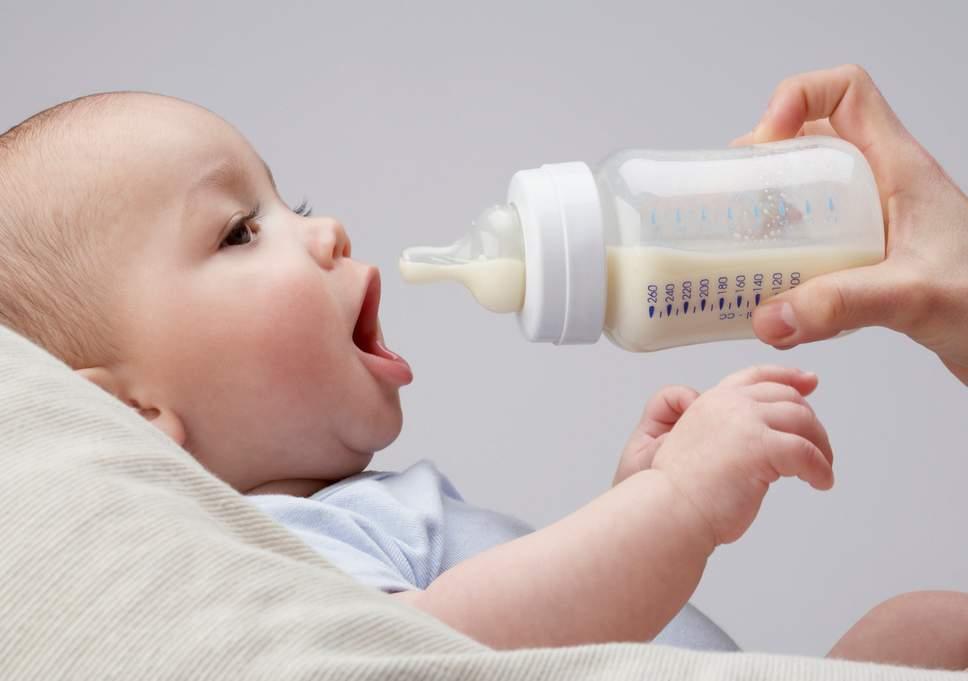 Treba li beba piti nešto drugo osim mlijeka?