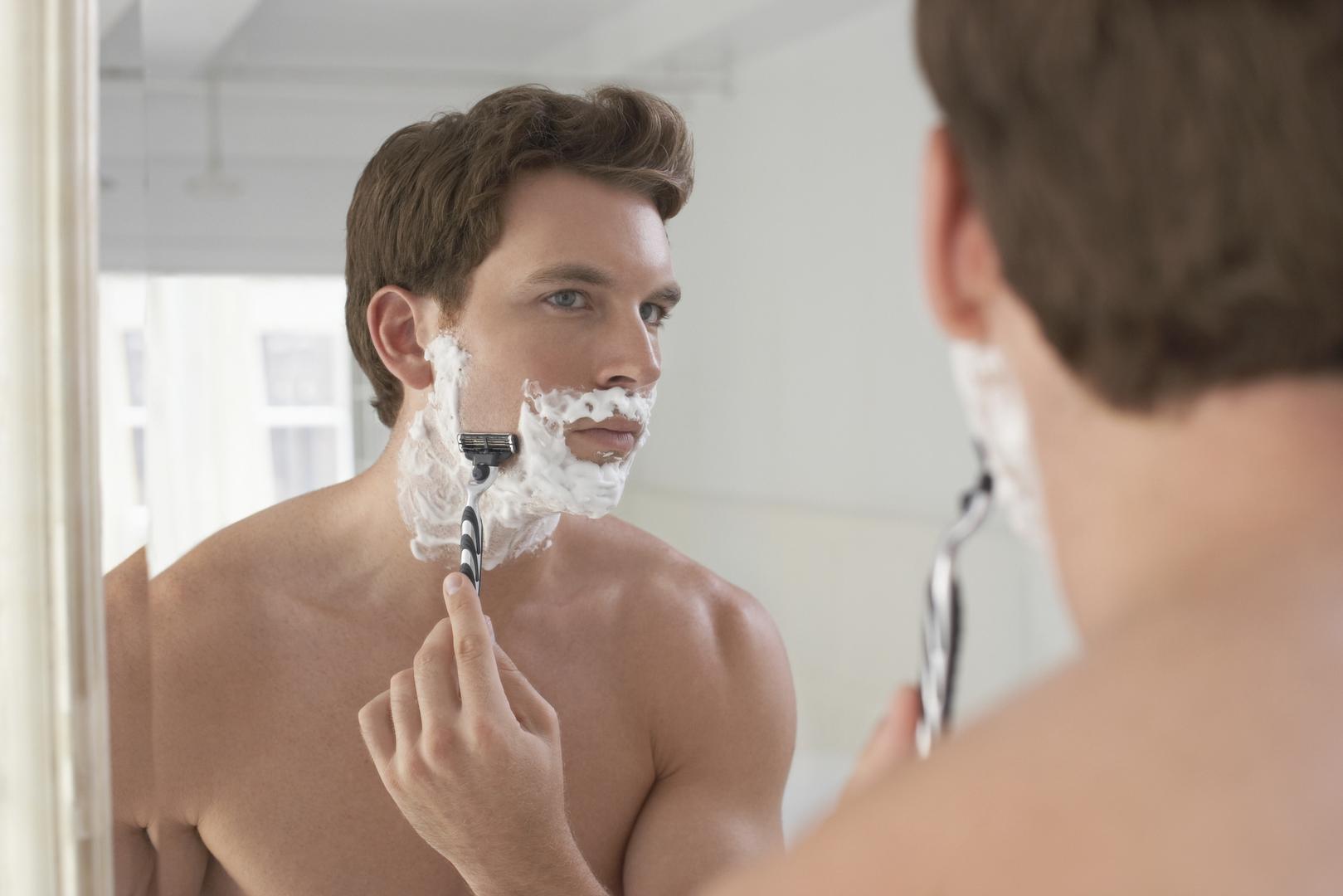 Često se porežete: Muškarci bi se trebali brijati prije doručka
