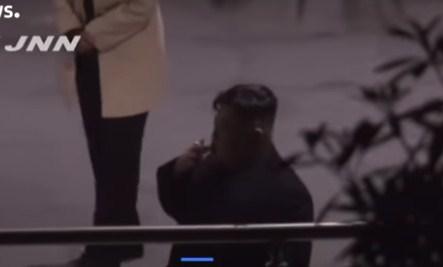 Kim nervozan pred susret s Trampom: Snimljen kako puši cigaretu na željezničkoj stanici