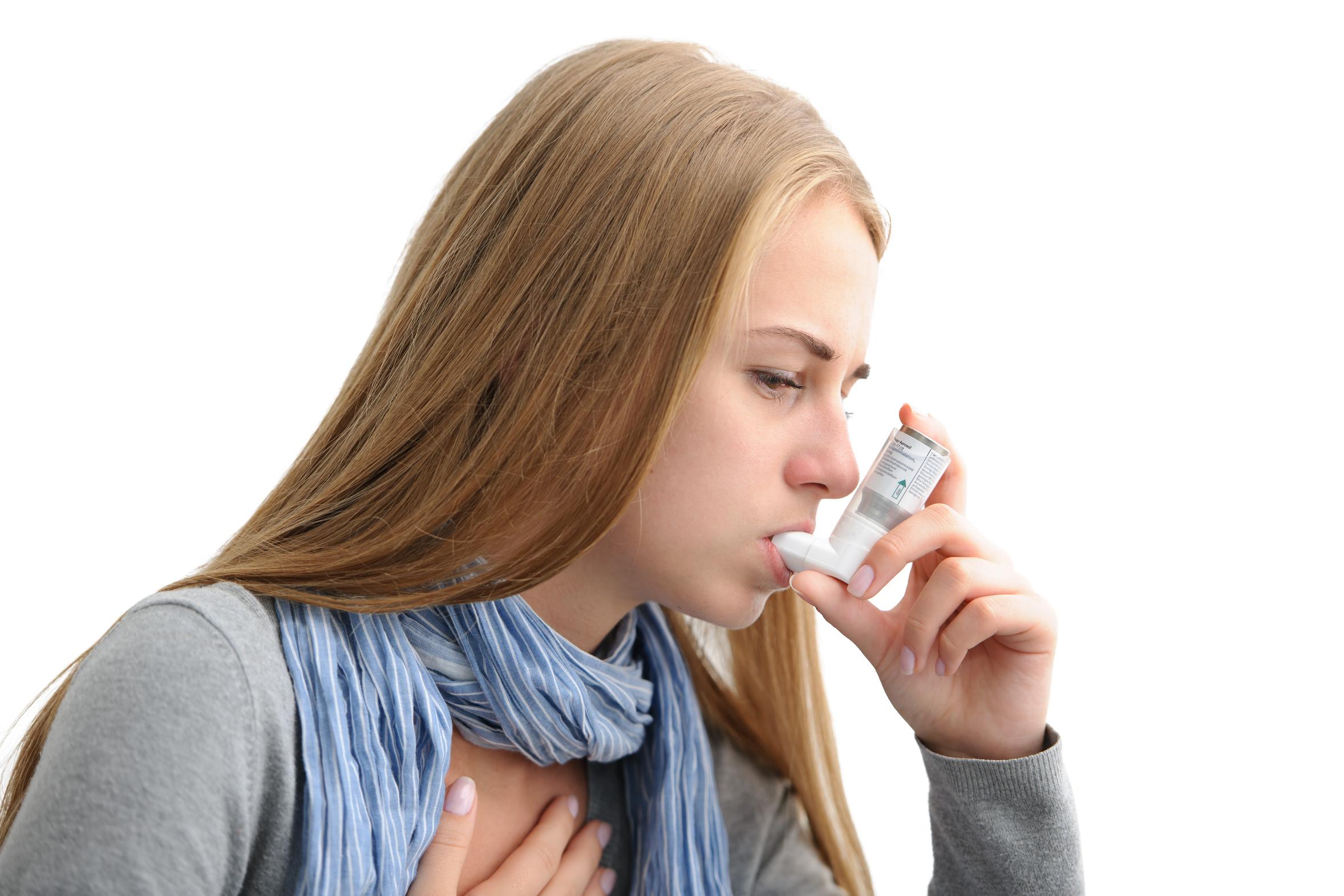 Alergijsku astmu karakteriziraju kašalj, stezanje u grudima, otežano disanje - Avaz