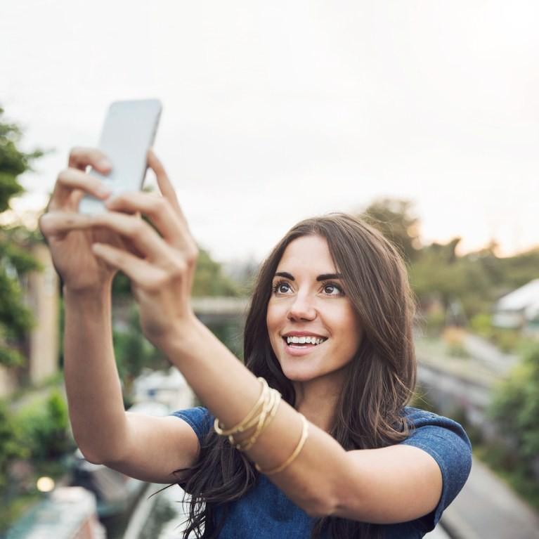 Kačenje selfija povezuje se sa pretjeranim samoljubljem - Avaz