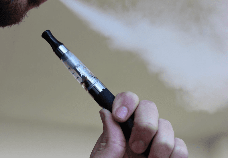 Elektronske cigarete izazviaju oboljenja u SAD - Avaz