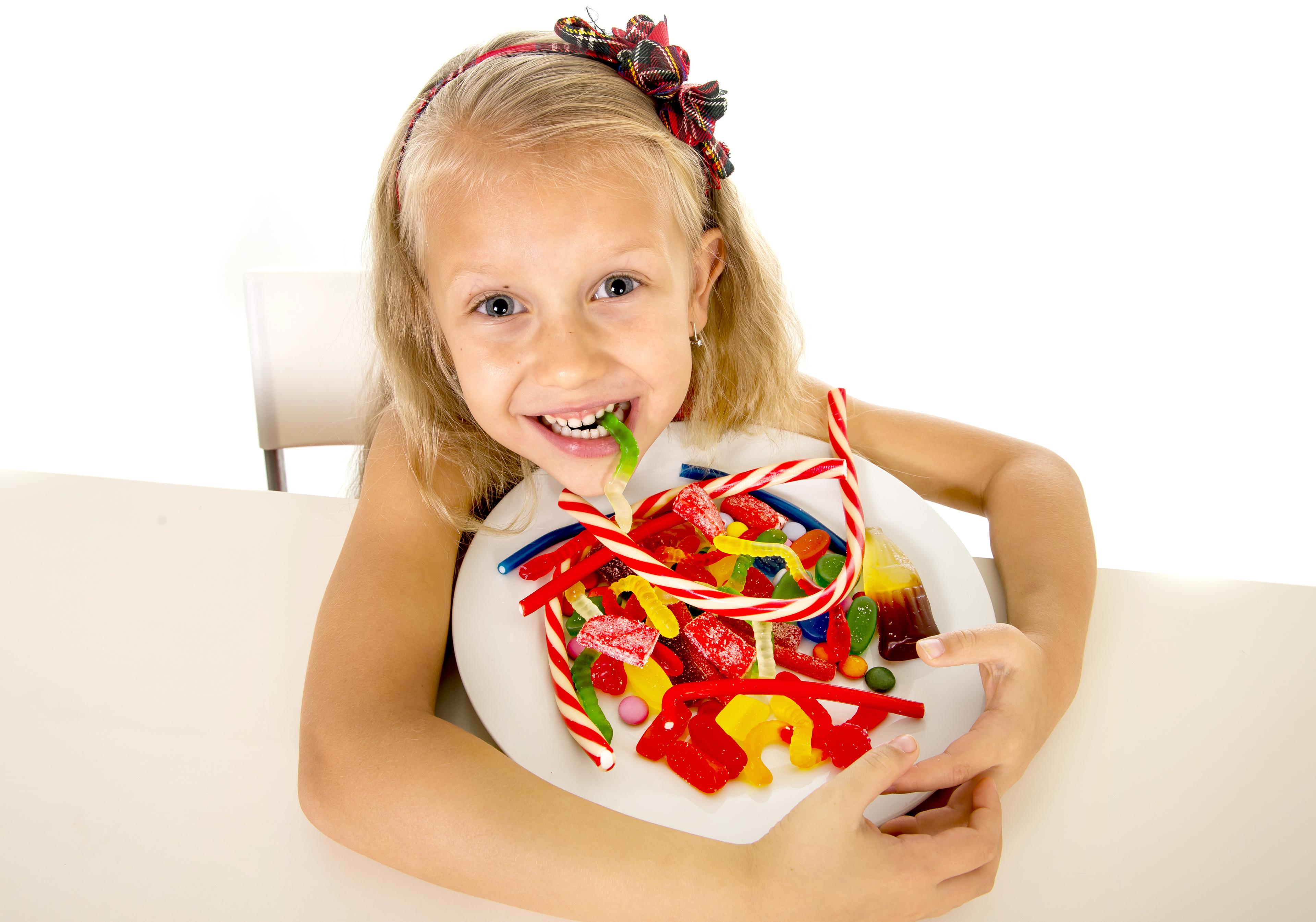 Vječita dilema: Trebaju li djeca jesti slatkiše
