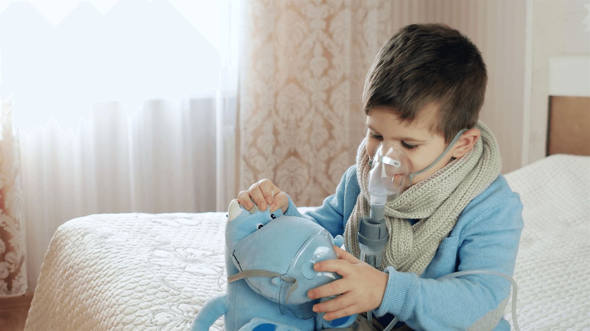 Inhaliranje i topli napici pomažu djetetu koje kašlje - Avaz