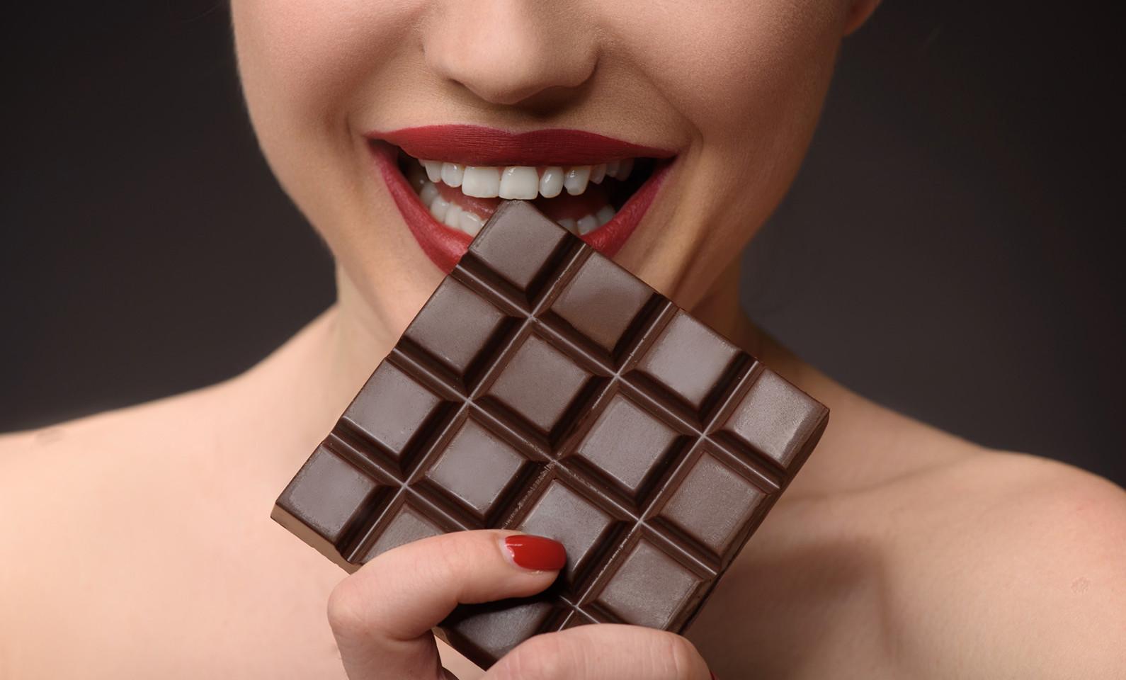 Konzumiranje tamne čokolade može prizvati osjećaj zaljubljenosti - Avaz