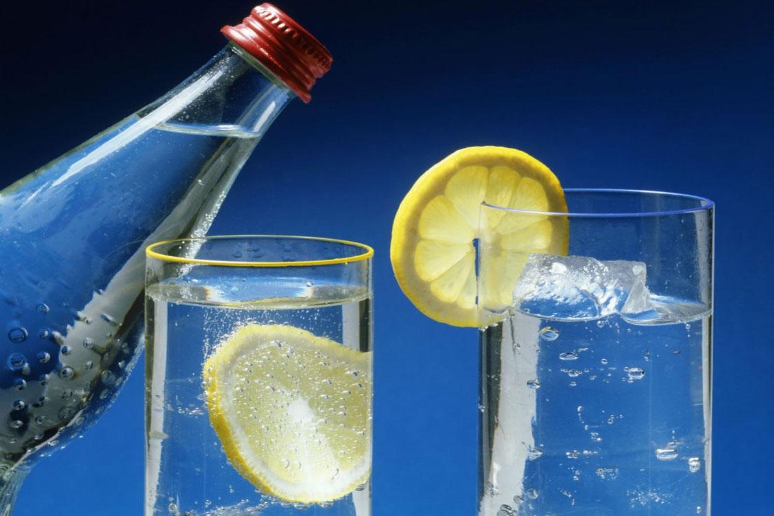 Zašto mineralnu vodu treba piti svaki dan