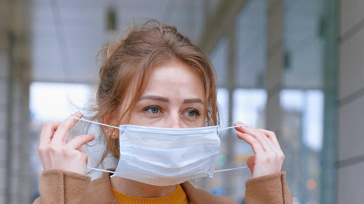 Naučnici tvrde da su stvorili masku koja ubija koronavirus, a puni se preko punjača za mobitel