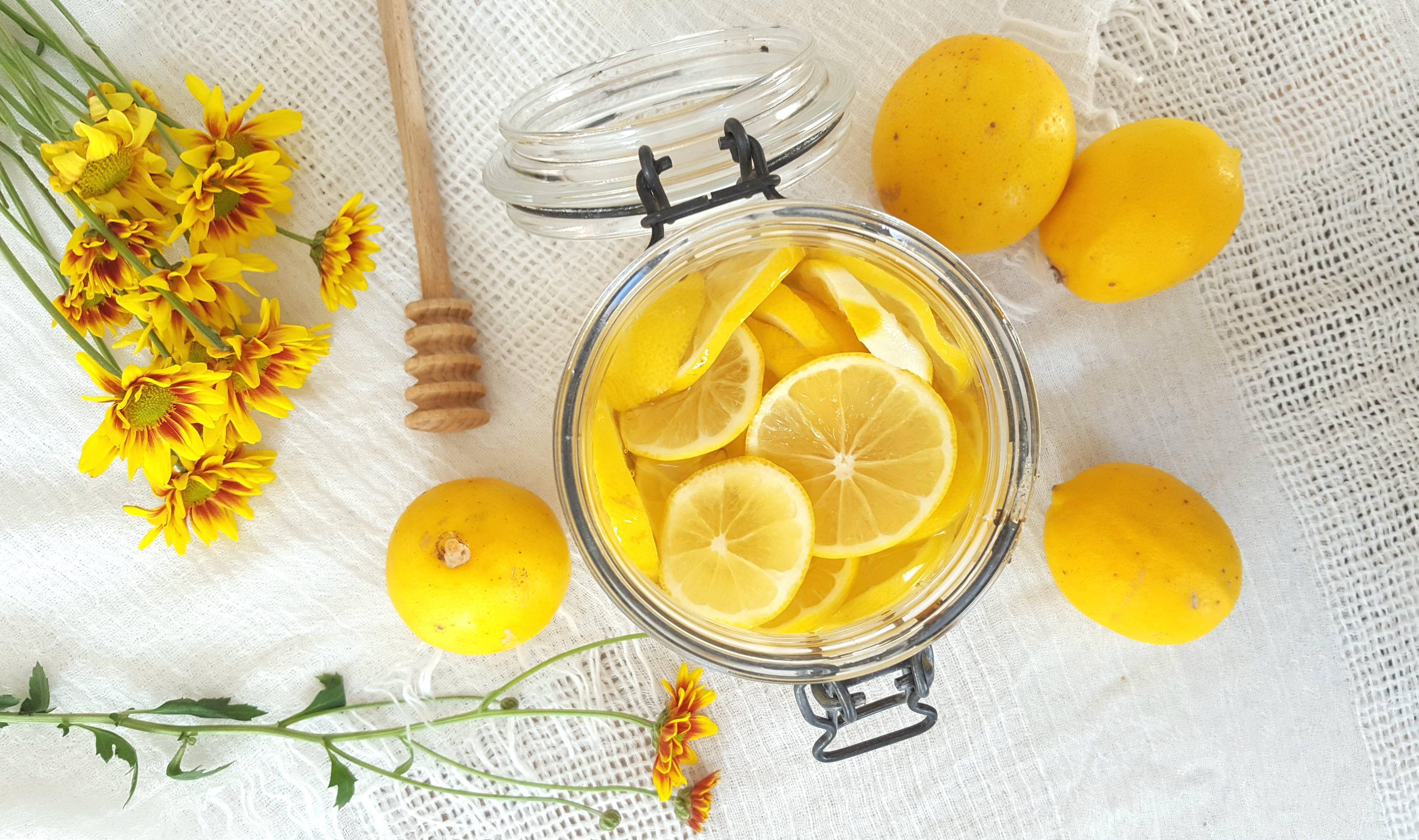 Limun je bogat raznim supstancama kakve su magnezij, kalcij, limunska kiselina - Avaz