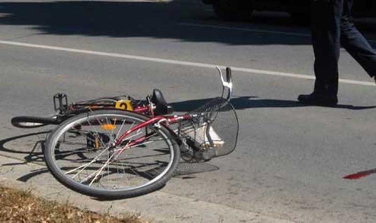 Pijan pao s bicikla na lokalnom putu i zadobio povrede