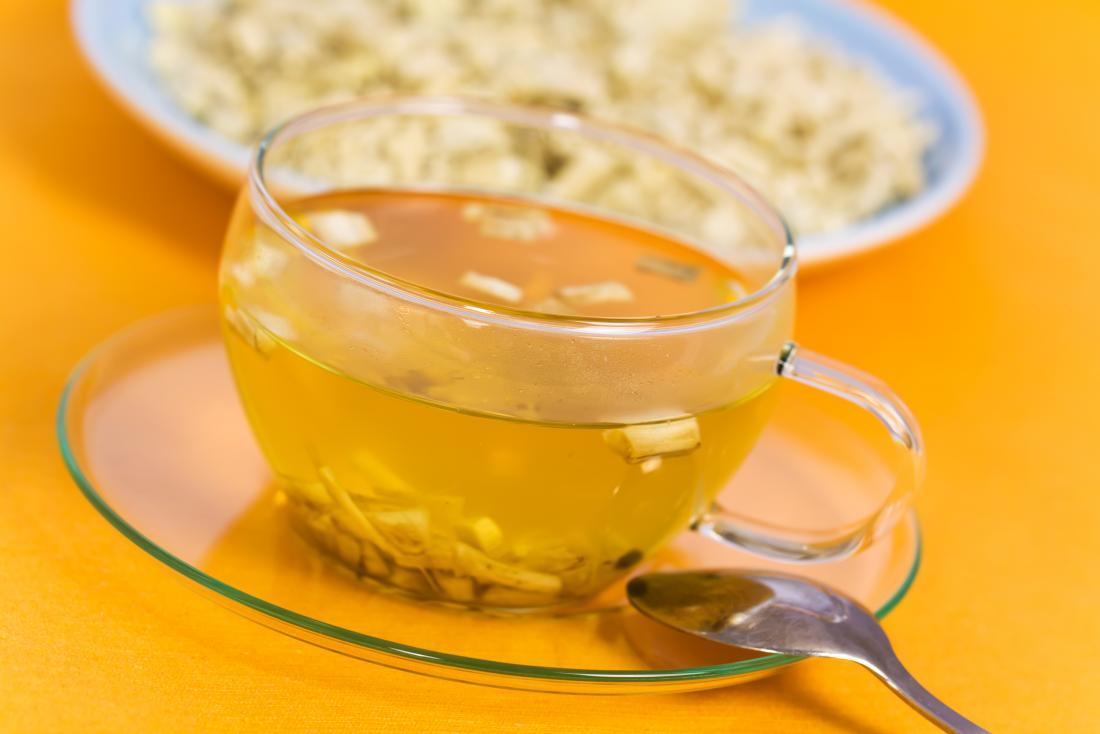 Čaj od bijelog sljeza možete koristiti za umirenje kašlja - Avaz