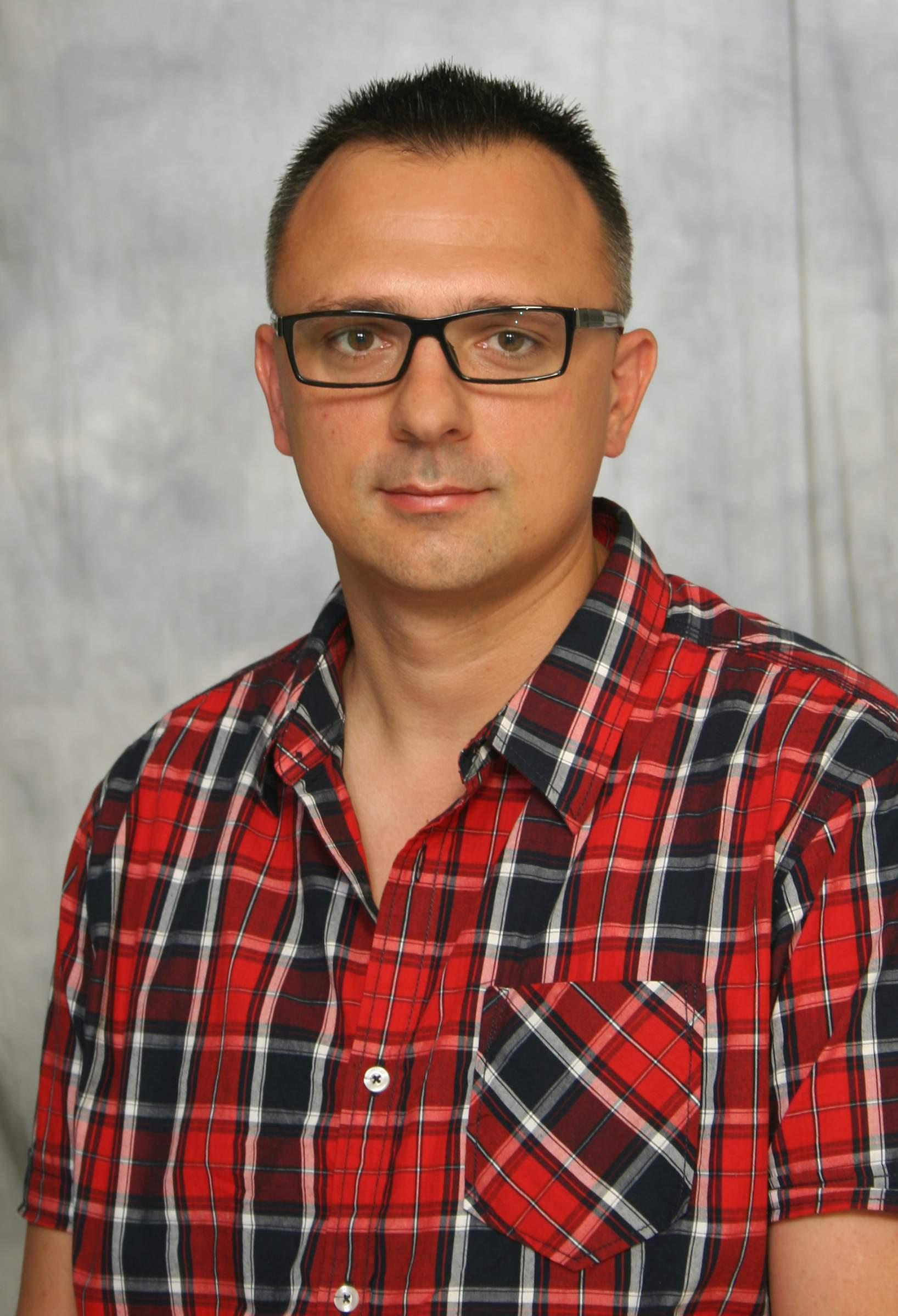 Dr. Edin Buljugić, fizijatar - Avaz