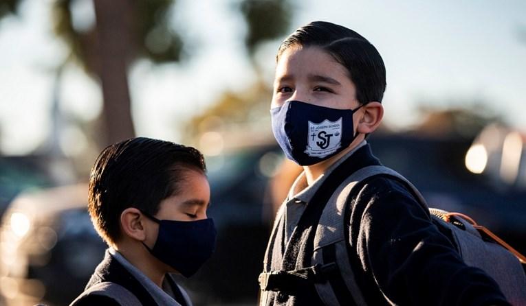 Zabrana obaveze nošenja maski u javnim školama na Floridi - Avaz