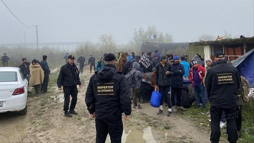 Migranti pronađeni u napuštenim objektima u Bihaću izmješteni u prihvatni centar Lipa