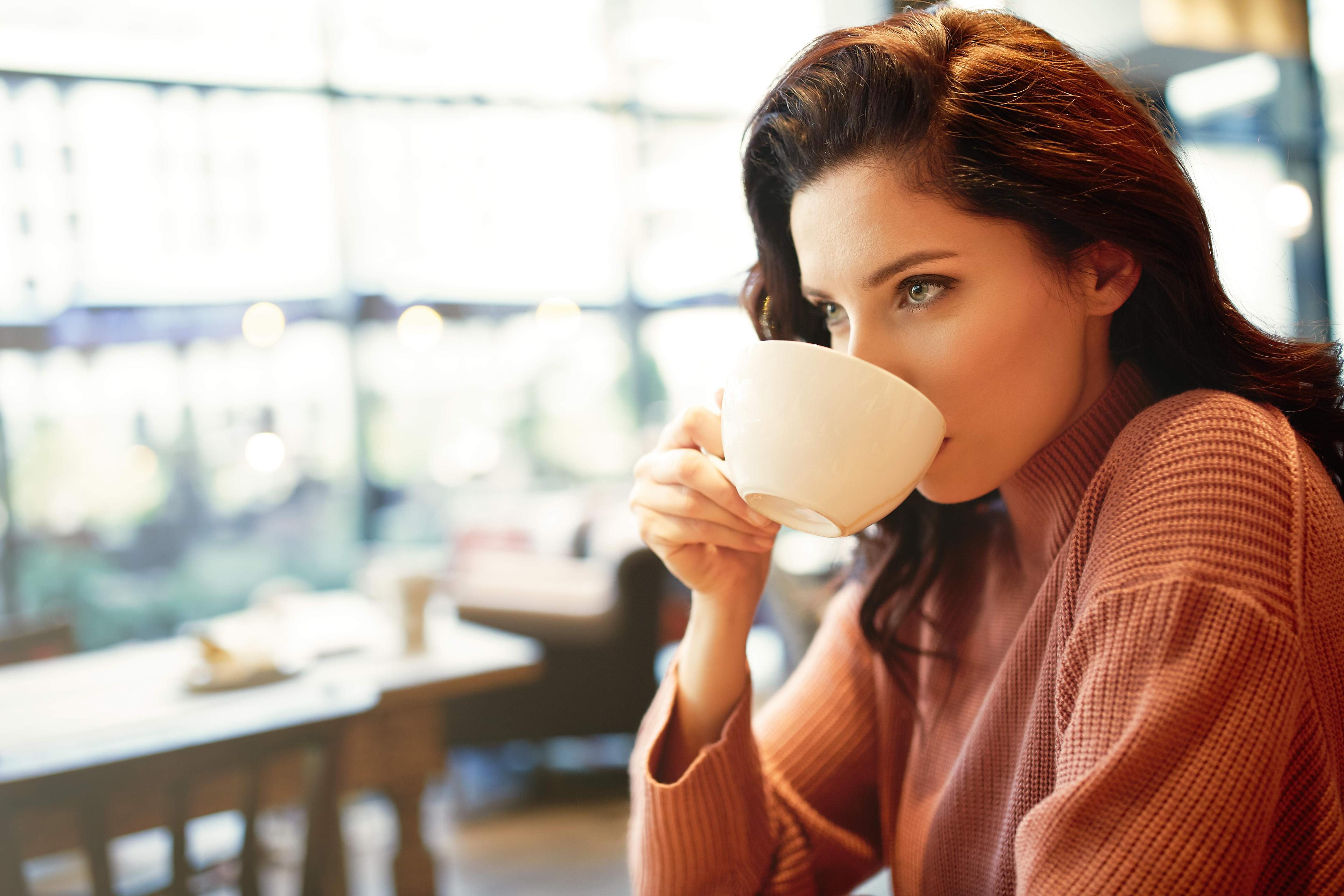 Ako ne možete da pijete zimi hladno piće, onda popijte kafu - Avaz