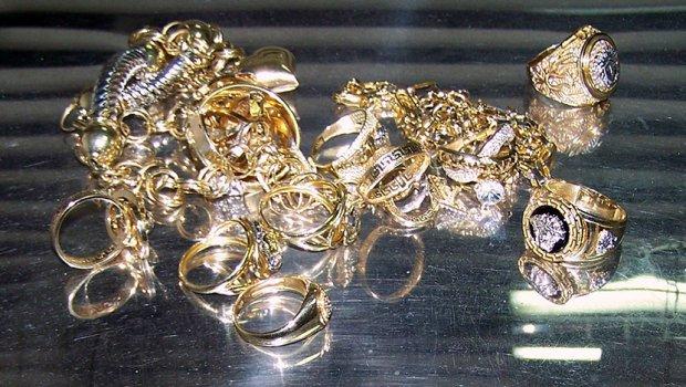 Često korišteni zlatni nakit treba čistiti najmanje jednom mesečno - Avaz