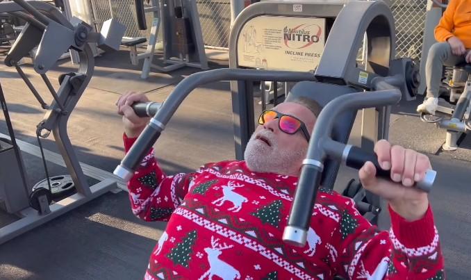 Švarceneger aktivan i u 75. godini: Ni na praznike ne preskače treninge