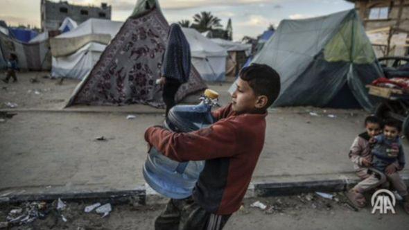 Narod u Gazi se suočava s glađu i žeđu - Avaz