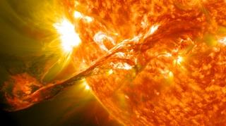 Pogledajte apsolutno spektakularan NASA-in snimak solarne erupcije snimljene izbliza