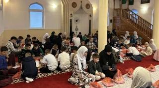 U Srebrenici organiziran iftar za oko stotinu djece