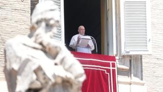 Papa Franjo pozvao političare da spriječe stradanje migranata na Mediteranu