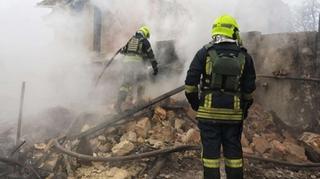 U napadu ruskih dronova zapaljen hotel u ukrajinskom crnomorskom gradu