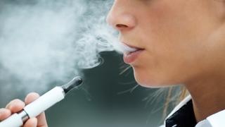 Zabrane neće zaustaviti pušenje, ali e-cigarete bi mogle