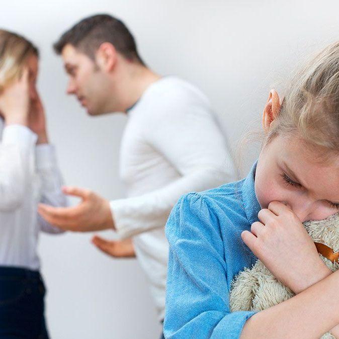 Kako razvod roditelja utječe na djevojčice, a kako na dječake