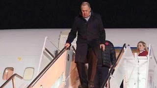Lavrov stigao u Njujork: Putovao skoro 13 sati, jer je morao zaobići zračne prostore "neprijateljskih zemalja"