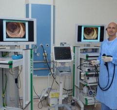 Dr. Vanis je medicinski direktor "Middle East Hospitala" u Bahreinu