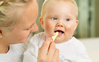 S održavanjem oralne higijene treba započeti odmah po rođenju