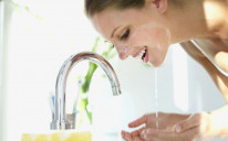 Voda je osnovni i neophodni sastojak dobre njege kože