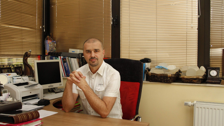 Prof. dr. Reuf Karabeg, estetski hirurg